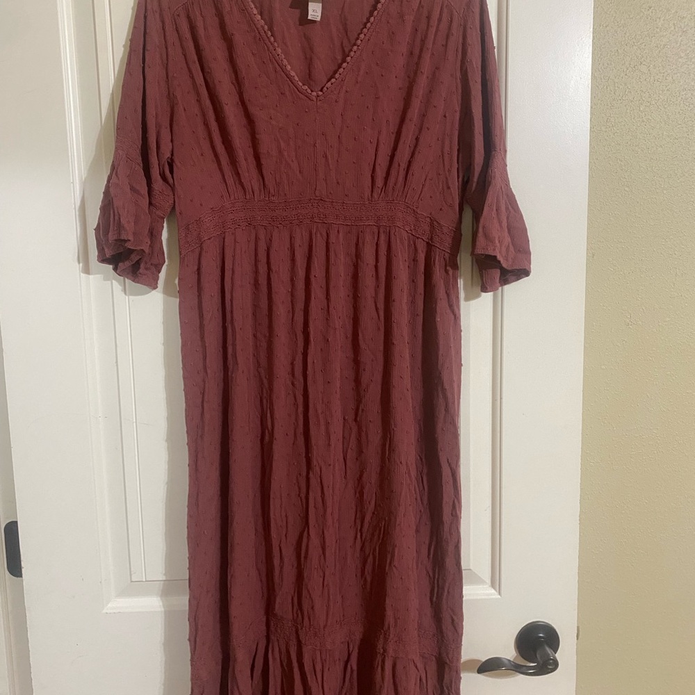 **SOLD**Elegant Women's Dress
